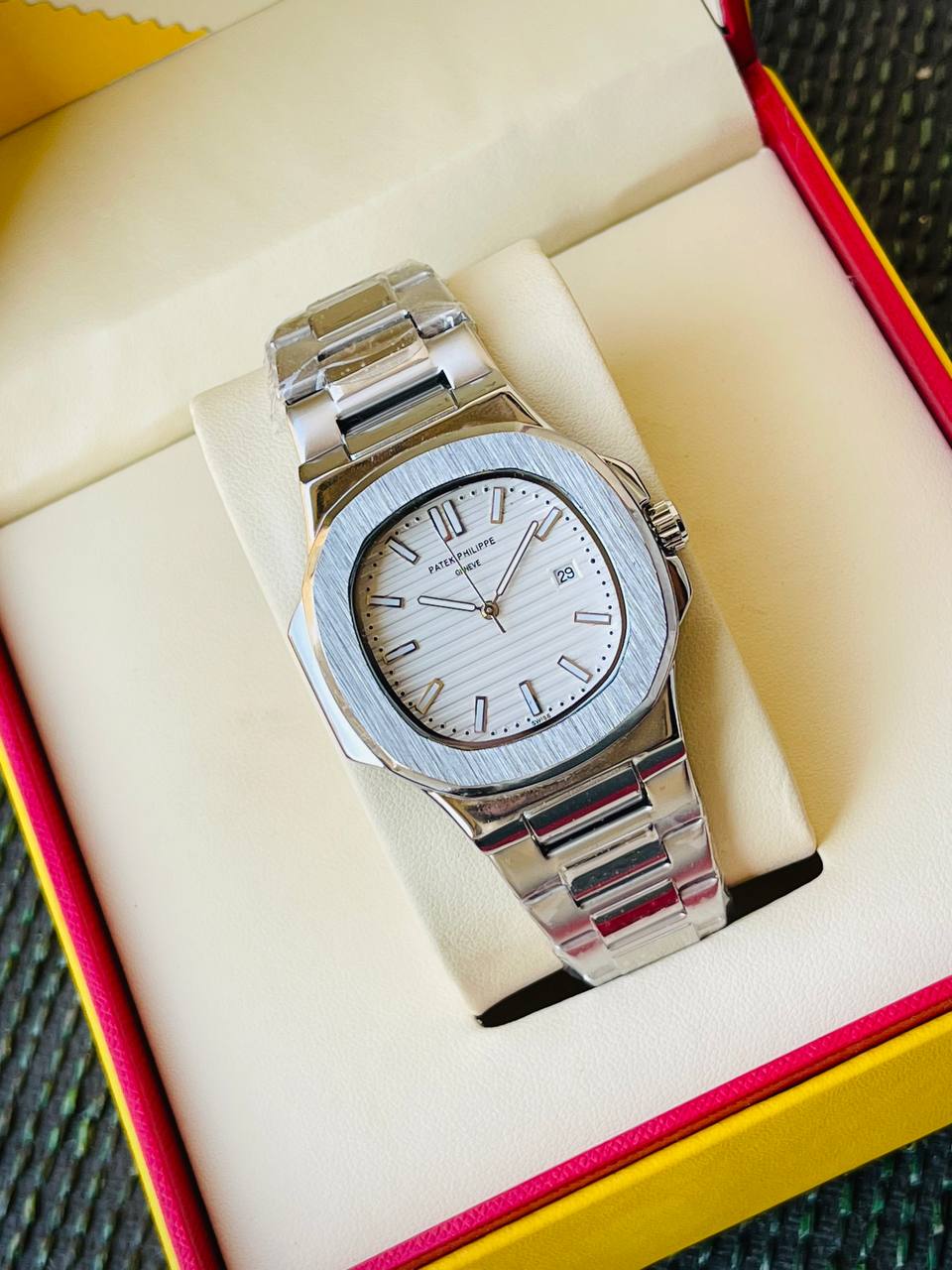 Patek Philippe Geneve Nautilus - white dial