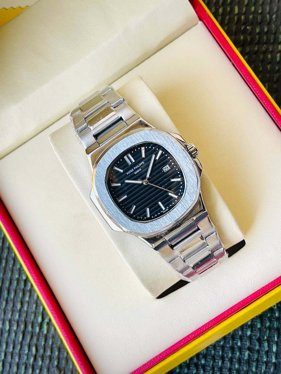 Patek Philippe Nautilus Geneve black dial